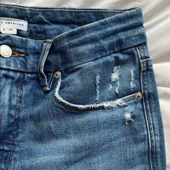 Good American Women's “Good Curve Straight Leg” Blue Jeans - Picture 6 of 7